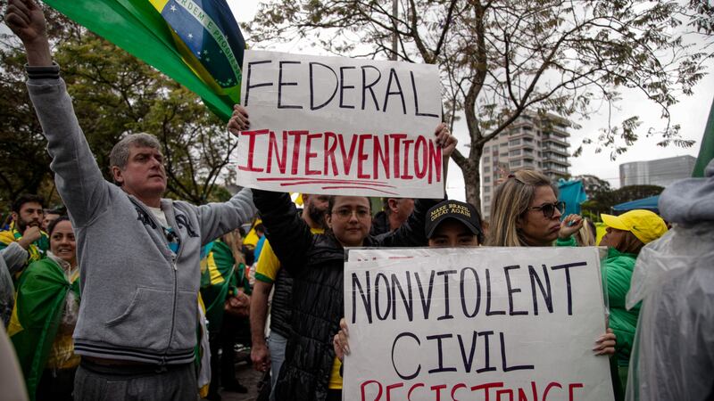 ¿Qué insinúas, Bolsonaro? Fuerzas Armadas son ‘última barrera’ contra el socialismo, dice