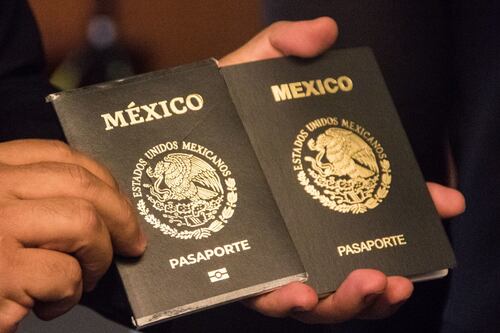 Denuncia Morena ‘tráfico de citas’ en consulados