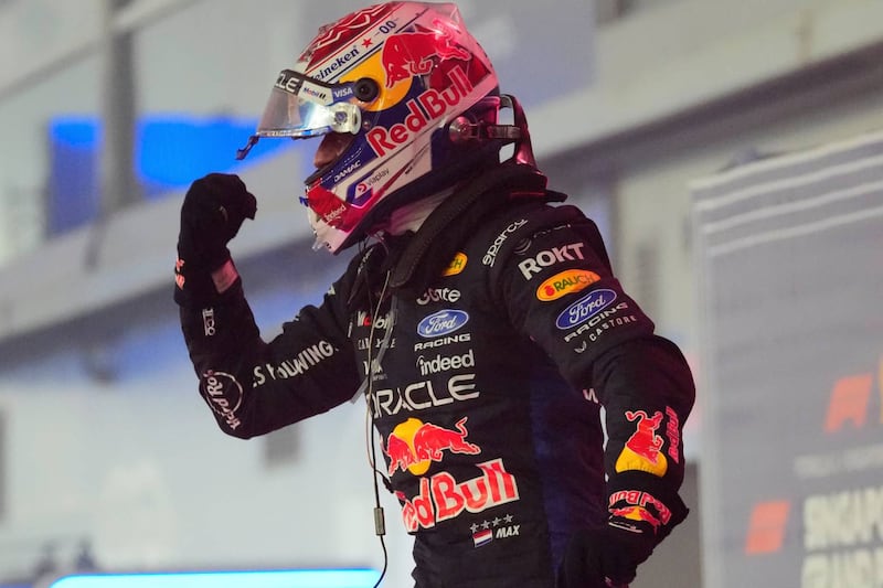 Tu-tu-du-du, Max Verstappen gana el GP de Singapur; Antonelli está a un paso del campeonato