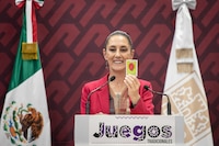 Sheinbaum divide opiniones en Encuesta EF: 49% la aprueba y 49% le ‘pone tache’
