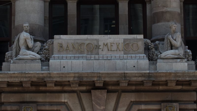 Banxico adelanta reunión sobre tasa por Convención Bancaria