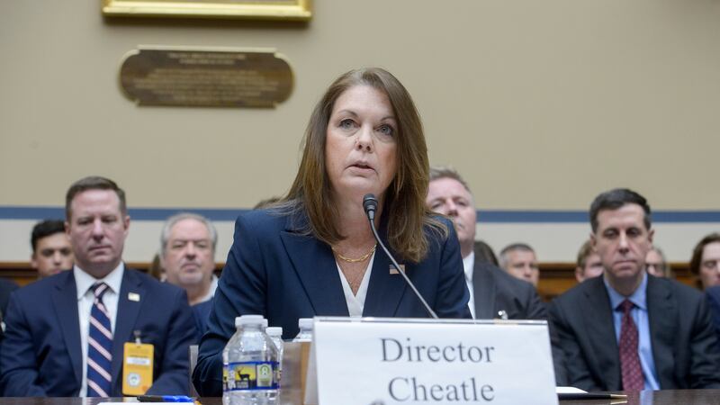 Directora del Servicio Secreto comparece por disparo a Trump: ‘El 13 de julio fallamos’