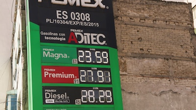 El acuerdo del gobierno federal para mantener el precio del diésel por debajo de 28.3 pesos por litro enfrenta dificultades (Foto: VICTORIA VALTIERRA/CUARTOSCURO)