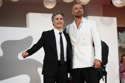 'Hombre al agua' cuenta con la participación especial del cantante Ricky Martin. (Foto: AP)