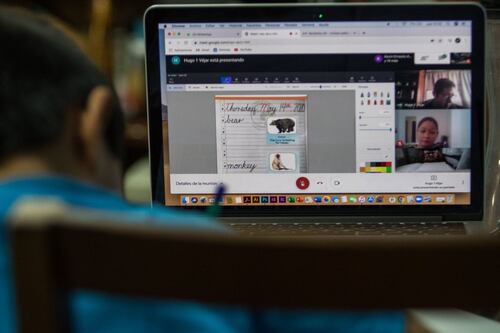 Que las clases en línea no sean un 'dolor de cabeza': te damos tres tips para que tus hijos pongan atención