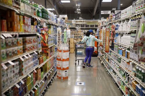 Escasean productos de las tiendas en Yuma