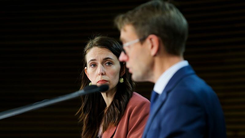 Nueva Zelanda vuelve al confinamiento por 1er caso comunitario de COVID en medio año