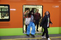 Metro CDMX: Retrasos en tres líneas colman la paciencia de usuarios