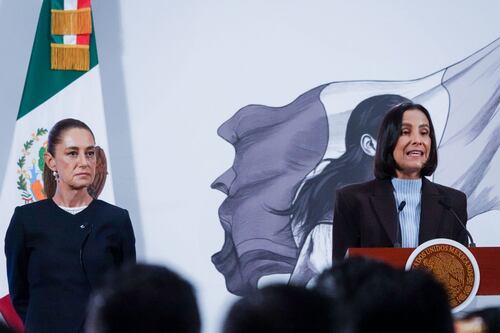 Gobierno de México y sector empresarial refrendan la Estrategia Nacional para estabilizar el precio de la gasolina