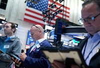 Wall Street cierra ‘en caída libre’: ¿Cómo le fue a los indices accionarios HOY?