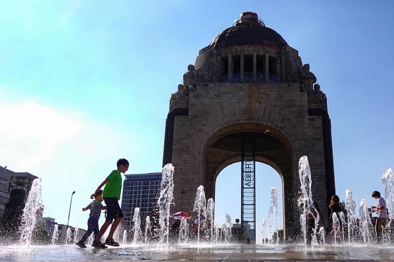 Saca las bermudas: CDMX prevé 30 grados, ¿qué estados se van a ‘achicharrar’ por la onda de calor?