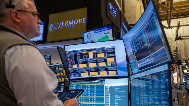 Wall Street rescata la jornada: Cierra con números positivos