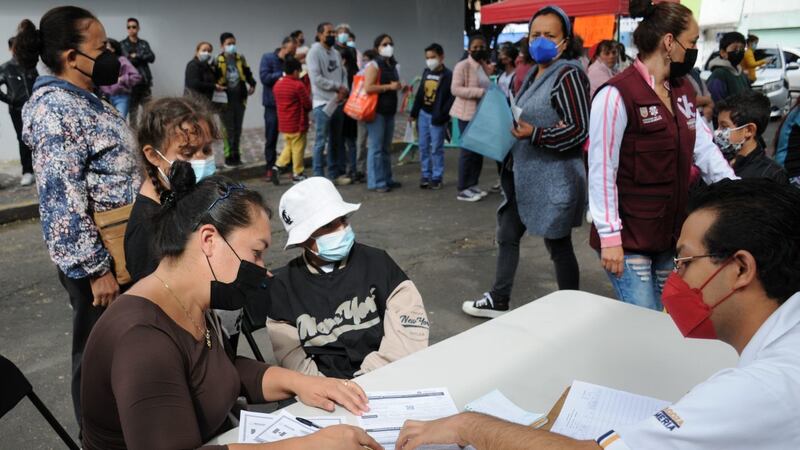 Quinta ola de COVID-19 en México: Contagios se disparan a 20,959 en un día