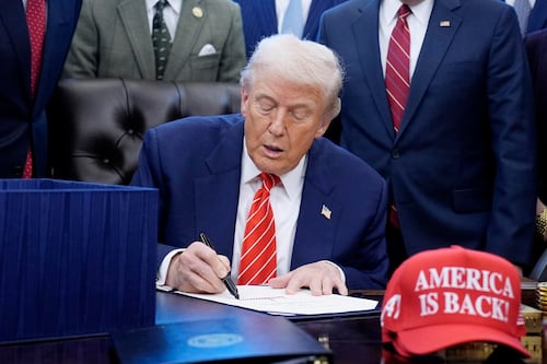 Make Trump impopular again: 52% de estadounidenses cree que empeoró la economía