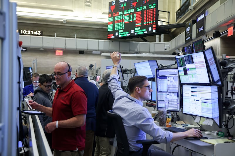 Mercados se dan un ‘respiro’ pese a tensiones geopolíticas