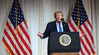 Ahora va a meterse al Reino Unido: Trump dice que Starmer renunciará como primer ministro