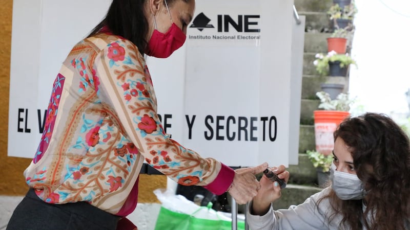 ‘Que sean elecciones muy participativas’: Sheinbaum emite su voto este 6 de junio