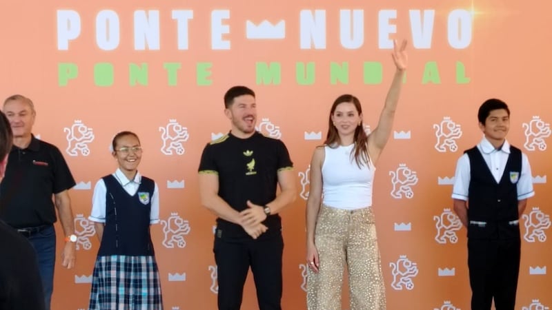 Samuel García llama ‘metichona’ y se burla de una mujer que le pidió escuelas en lugar de canchas