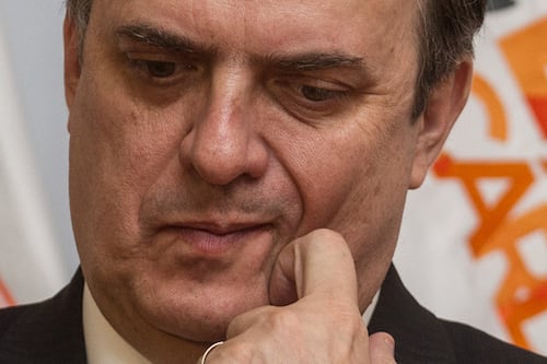 Ebrard no le llena las plazas a AMLO