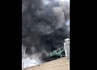 Explota cilindro de gas de Etilo en empresa de Edomex