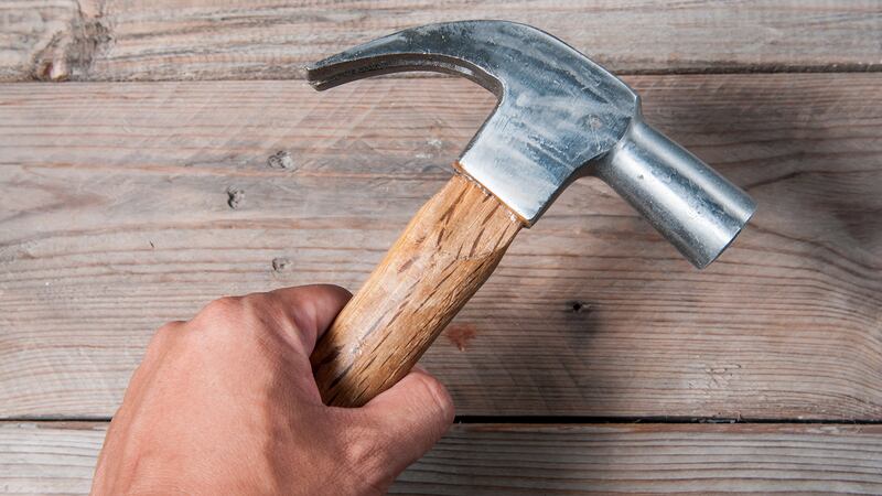 Estudiante agrede a ‘martillazos’ a un profesor en Tabasco por reprobarlo