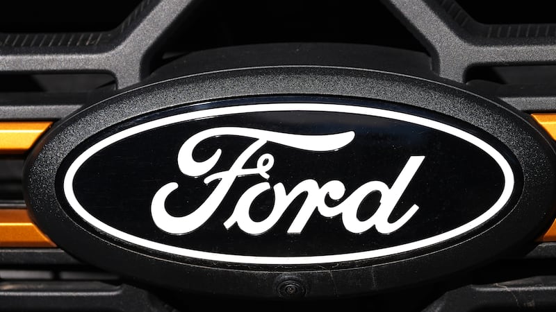 No mires acá, Trump: Compañía china Geely se hace con una fábrica de Ford en España