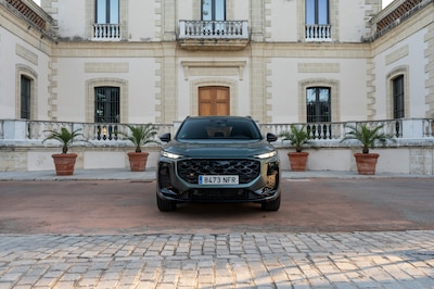 Frente del Audi Q3 Sportback 2026 con faros digitales Matrix LED micro-LED