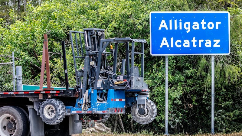 Florida negocia con Trump cierre de ‘Alligator Alcatraz’