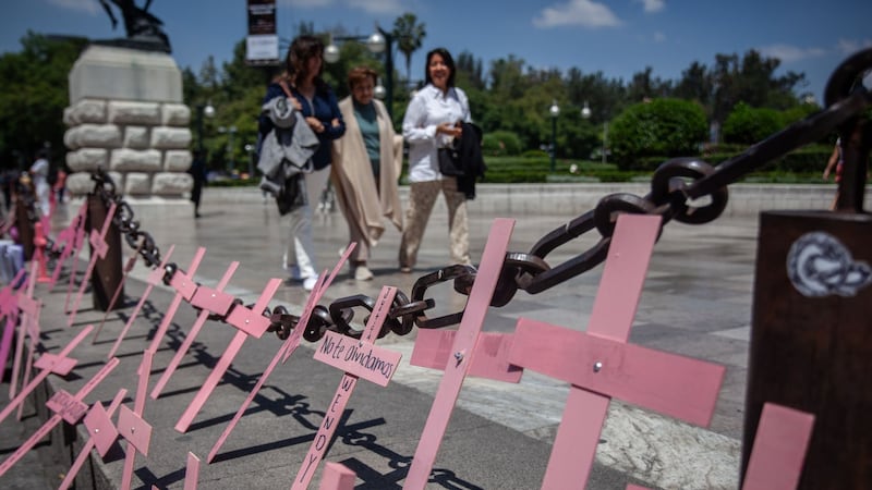 Diputados aprueban reforma para expedir la ley general en materia de feminicidio
