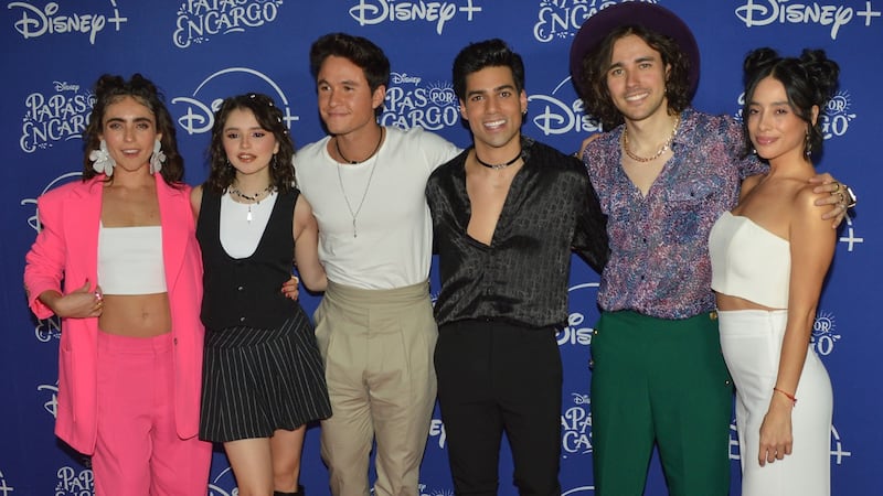 Disney+ filma segunda temporada de ‘Papás por encargo’ en Campeche