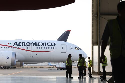 Ya podrás mensajear por WhatsApp y Messenger gratis en Aeroméxico