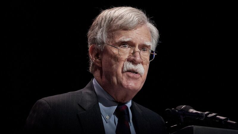 ¿Qué se llevó? FBI registra casa de John Bolton, exasesor y crítico de Donald Trump