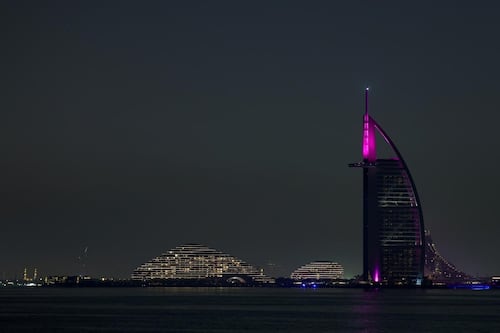 56 queretanos buscan salir de Dubái tras ataques de Irán; ya están bajo resguardo de la Embajada