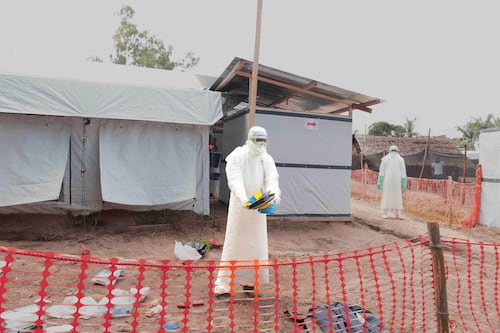 Alerta por brote de ébola en El Congo: ¿Cómo se contagia y qué síntomas provoca en el cuerpo?