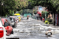 Venecia a la mexicana: Megafuga de agua convierte calles de Iztapalapa en canales