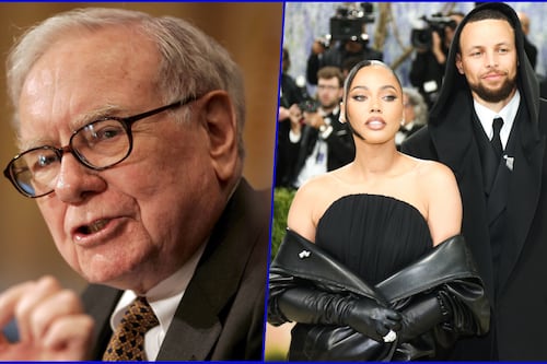 ¿Qué hacían Warren Buffett, el Newton de las inversiones, y Stephen Curry, figura de la NBA, en una cena?