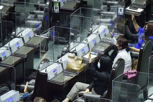 Cámara de Diputados aprueba convocatoria de consulta para enjuiciar a expresidentes; va al INE