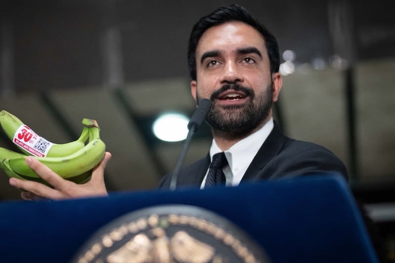 Alcalde de Nueva York le copia a Sheinbaum; instalará ‘Mercados del Bienestar’ en la ciudad