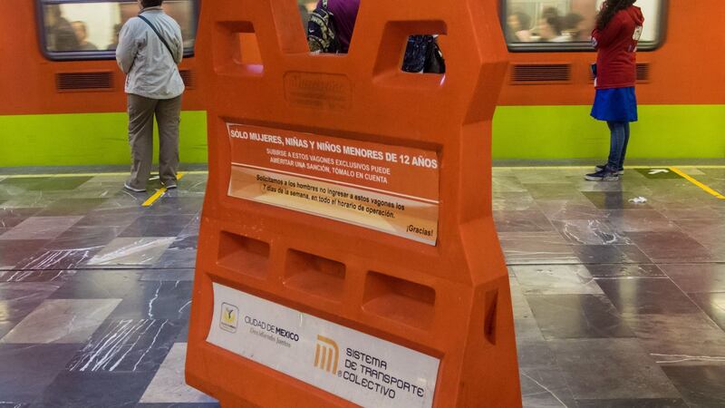 Mujeres trans y transporte público: ¿Pueden usar vagones exclusivos del Metro y Metrobús?