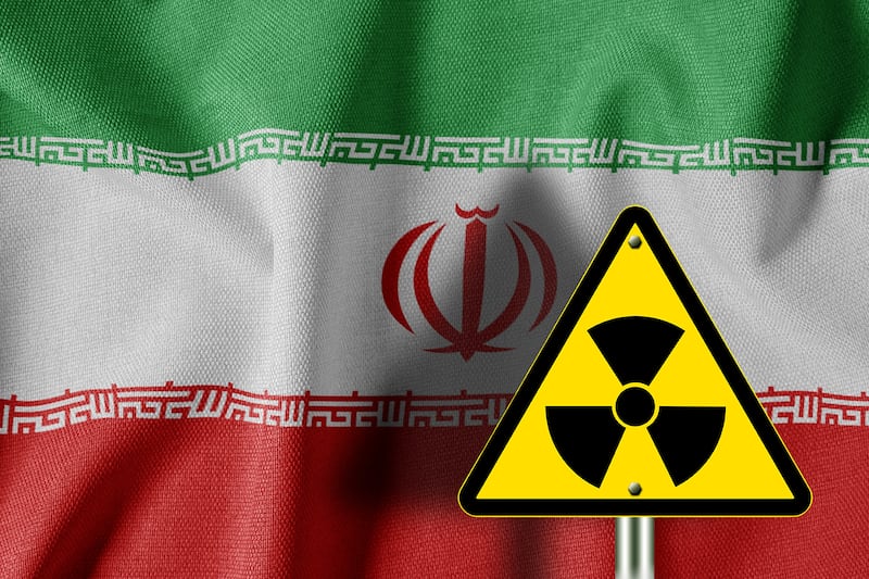 Irán reconstruye sitios nucleares que destruyó Trump y advierte que ‘se prepara para la guerra’ con EU