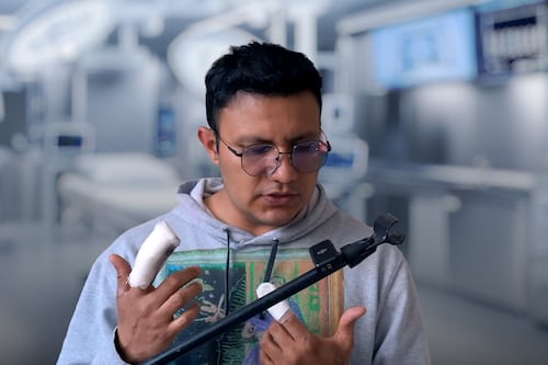 El youtuber Luisito Rey cuenta cómo le diagnosticaron el cáncer de piel: ‘Me mordía las uñas’