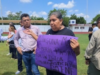 Américo Villarreal promete justicia por muerte de Dafne Zapata; ‘queremos hechos’, reclama abuela