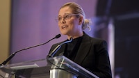 Diputados de Chihuahua entregan solicitud de juicio político contra Maru Campos
