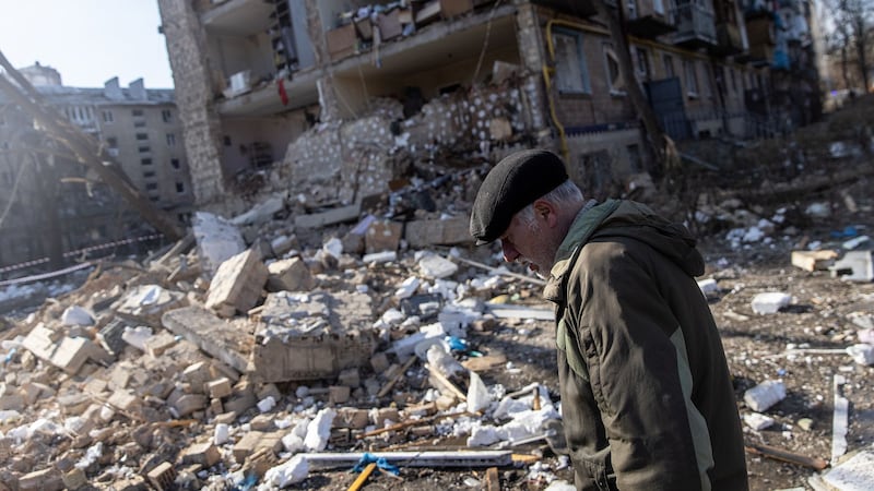 UE planea confiscar bienes de magnates rusos sancionados para ayudar a Ucrania