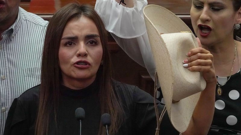 Grecia Quiroz, alcaldesa de Uruapan, acusa que asesinato de Carlos Manzo fue ‘un crimen de Estado’