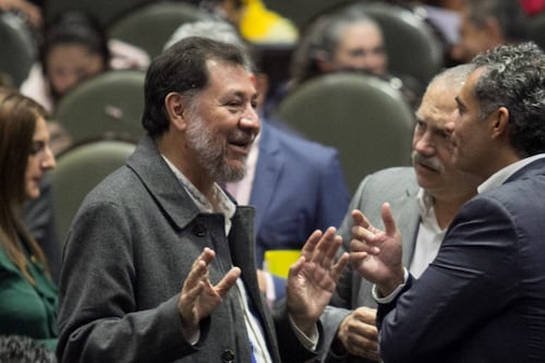 Bancada del PAN recibe con gritos de 'pedorro' a Fernández Noroña; este los califica de 'oposición pedorra'