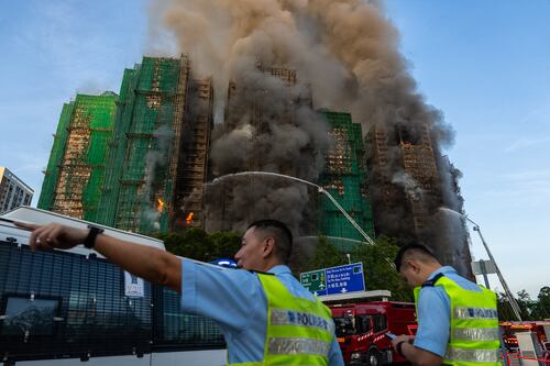 Hong Kong ‘arde en llamas’: Incendio en 8 torres deja al menos 13 muertos y 15 heridos (VIDEO)