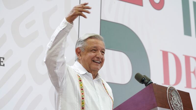 ¡Es hoy, es hoy! Dos Bocas comienza a producir gasolinas este viernes, anuncia AMLO