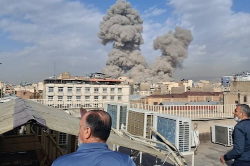 Ormuz en la mira: Petroleros evitan el estrecho tras ataque de EU a Irán; preocupa el precio del crudo