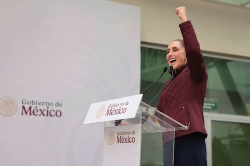 Sheinbaum anuncia credencial única de salud: ¿Qué es y cómo servirá a derechohabientes del IMSS e ISSSTE?